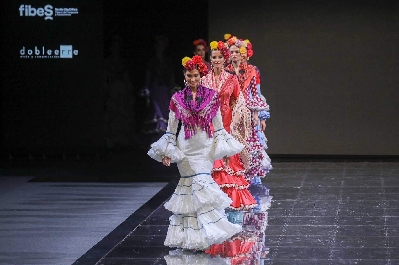 El desfile de Miabril en SIMOF 2024