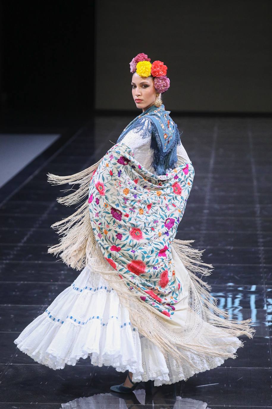 El desfile de Miabril en SIMOF 2024