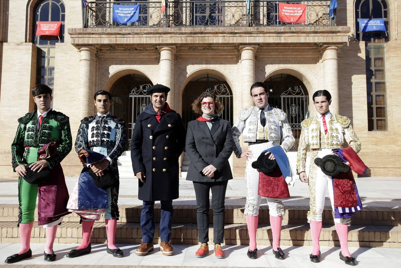 Momentos del encierro celebrado este sábado en La Puebla del Río