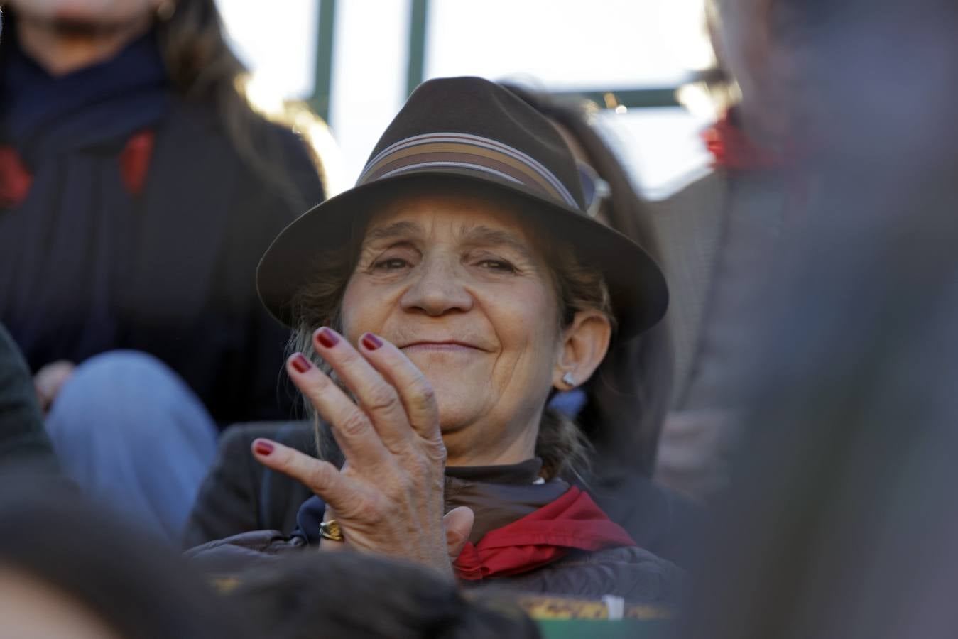 Momentos del encierro celebrado este sábado en La Puebla del Río