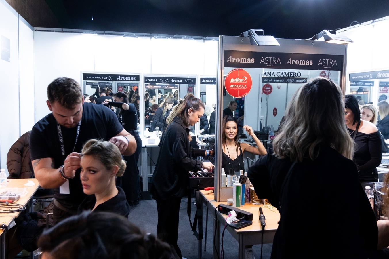 Un momento de la preparación de un desfile en Simof 2024