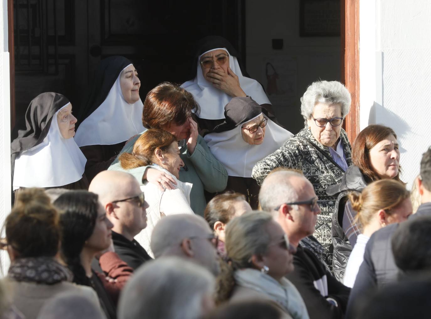 Multitudinario adiós a la familia de Morón fallecida en accidente de tráfico cuando viajaban para ver al Sevilla en Copa 
