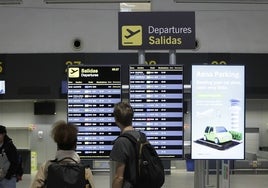 Sube el precio del autobús de Sevilla al aeropuerto: ¿cuánto costará ahora?