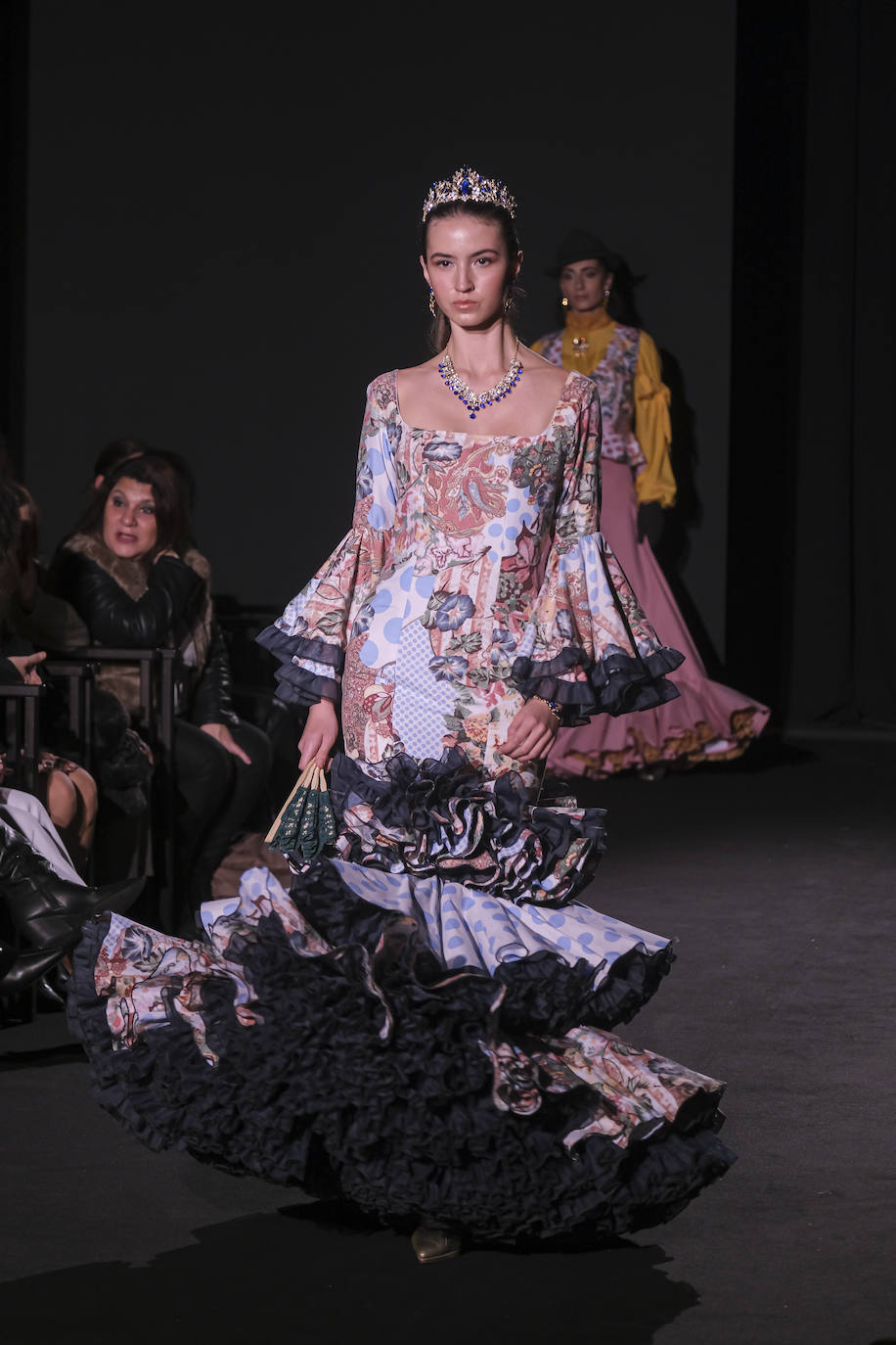 La Fundación Cajasol de Sevilla acoge el desfile de Emprende Lunares