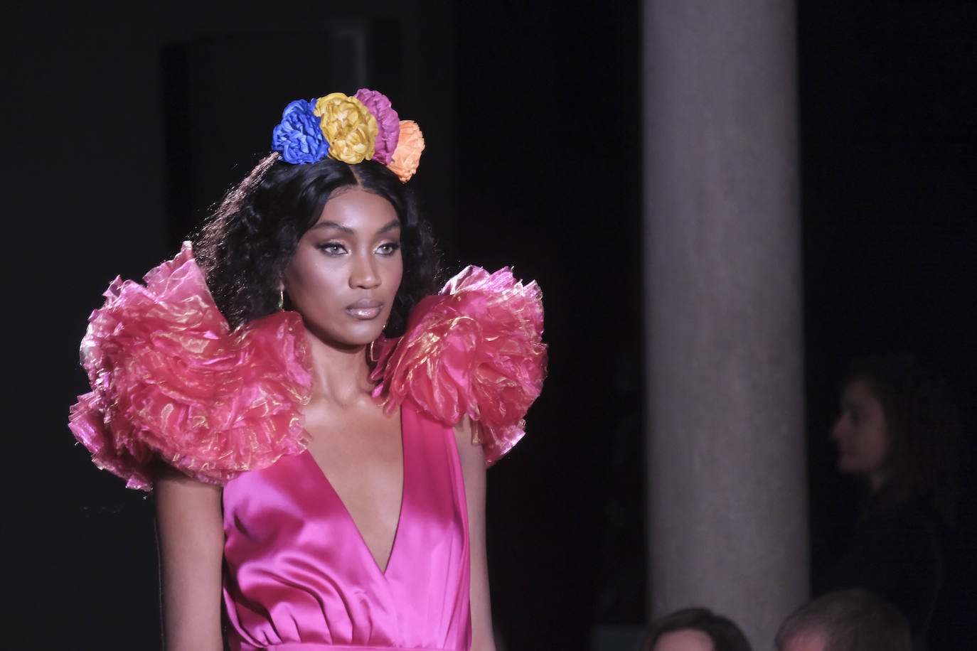 La Fundación Cajasol de Sevilla acoge el desfile de Emprende Lunares