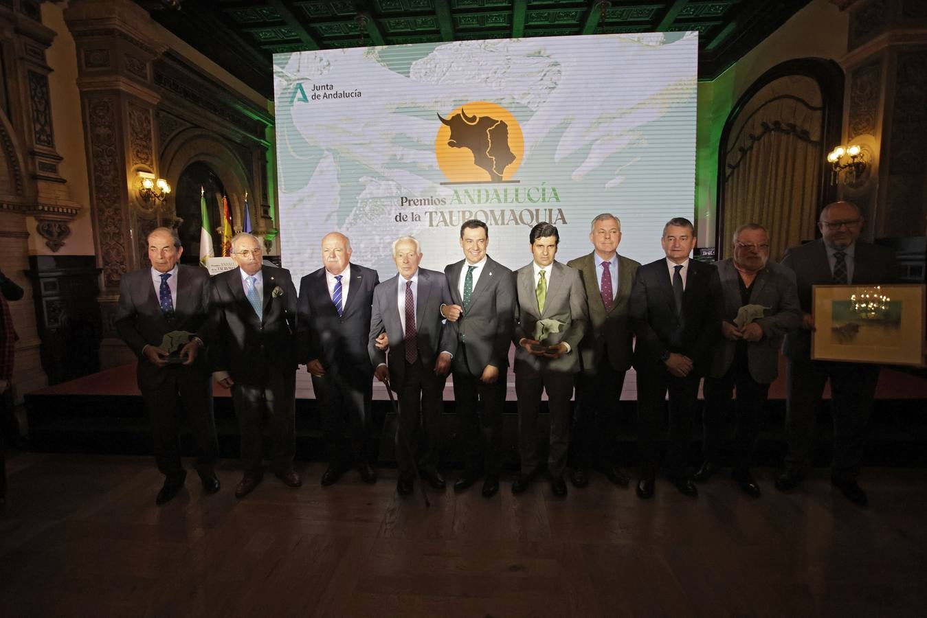 El presidente de la Junta de Andalucía entrega los Premios Andalucía de Tauromaquia a Curro Romero, Morante de La Puebla, Miura, Fernando Savater y a la Universidad de Córdoba