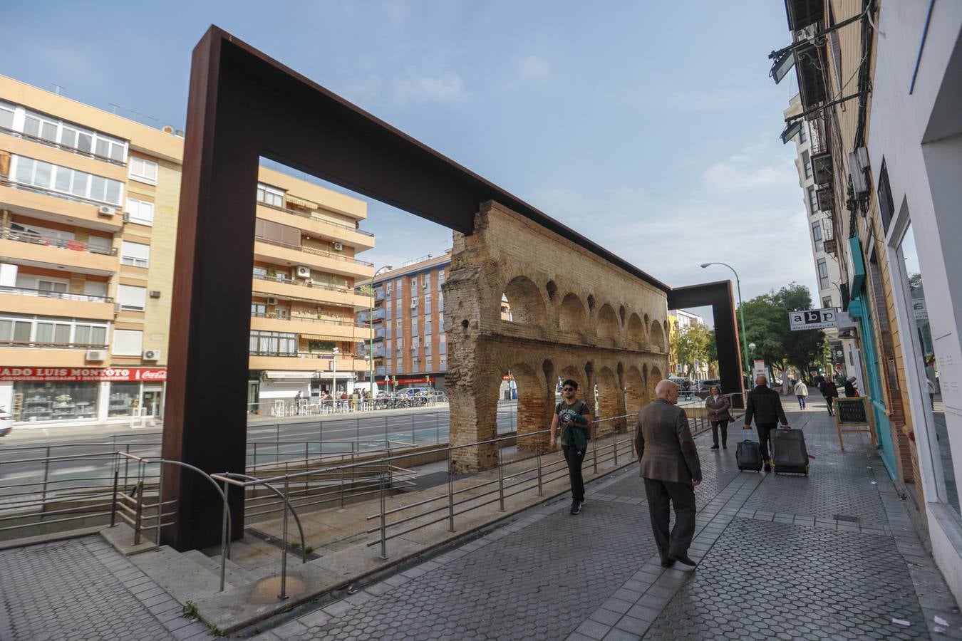Imágenes del barrio de la Calzada, en pleno corazón de Sevilla