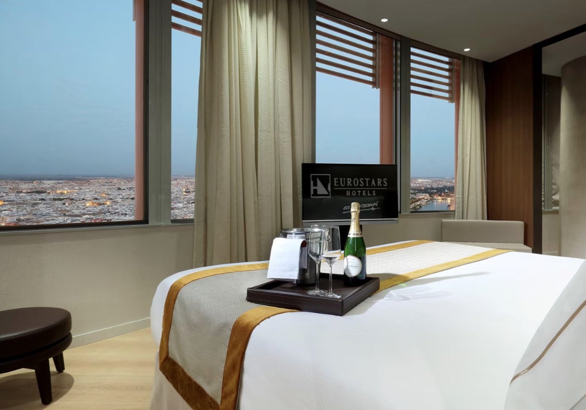 Cena especial de San Valentín en las alturas de Sevilla: esta es la oferta del Eurostars Torre Sevilla