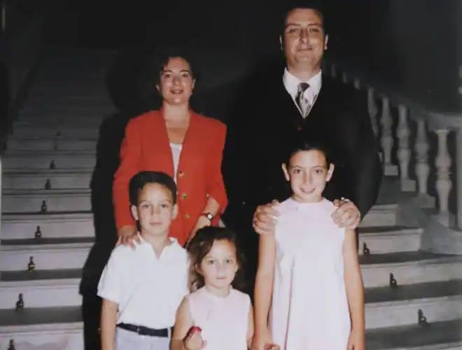 Alberto y Ascen con sus hijos Ascen, Alberto y Clara