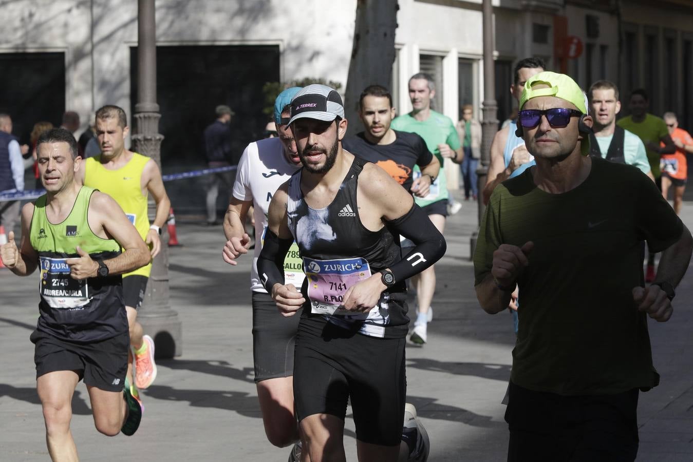Corredores por el centro histórico de Sevilla