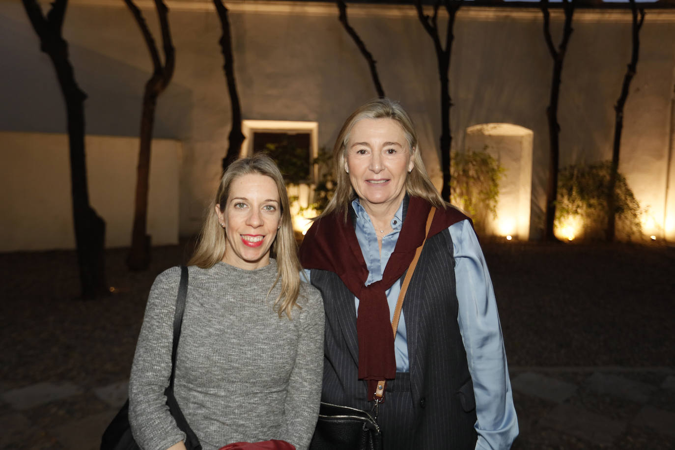 Jara Flores y Marta Vilches