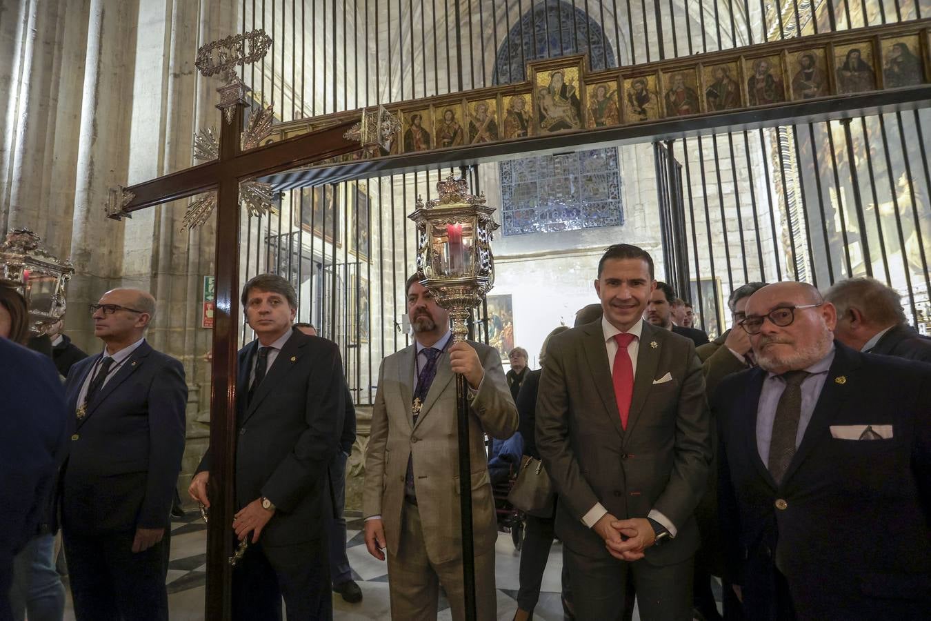 El Vía Crucis de las Hermandades y Cofradías por la Catedral de Sevilla