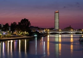 Torre Sevilla lanza un bono para aparcar el coche en Semana Santa: cuánto cuesta y cómo reservarlo