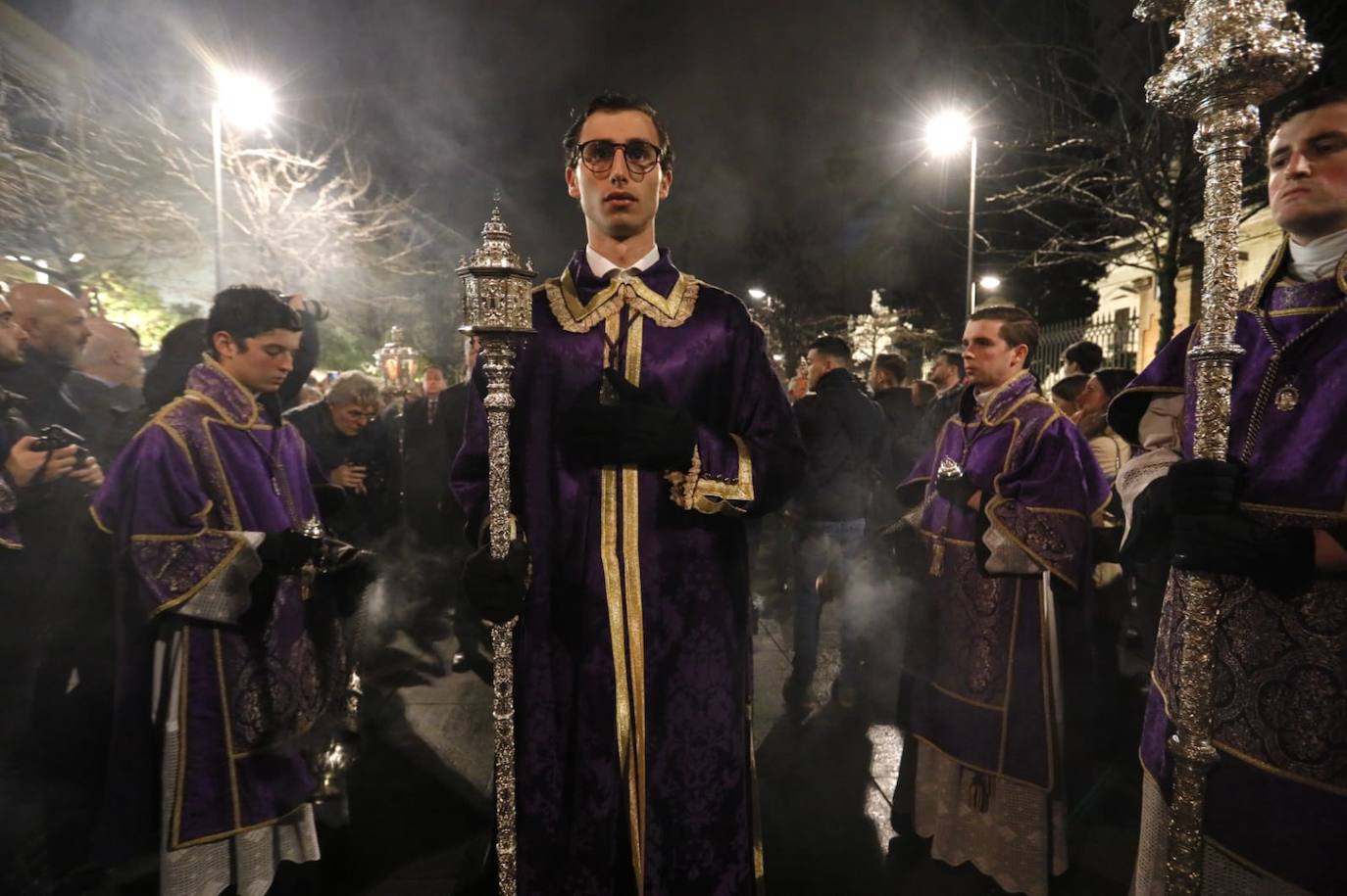 El Vía Crucis de los Estudiantes a la Catedral de Sevilla