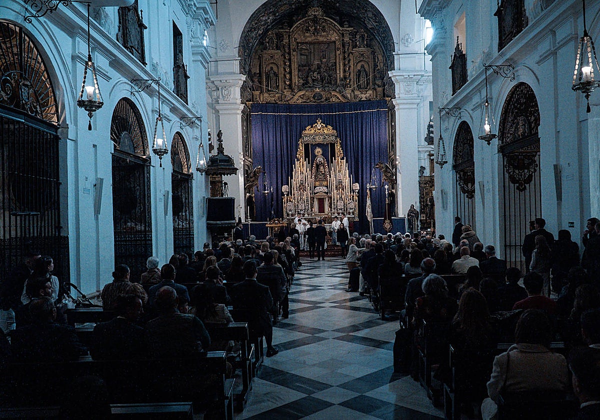 Función principal de instituto de la Virgen del Subterráneo en la iglesia de los Terceros