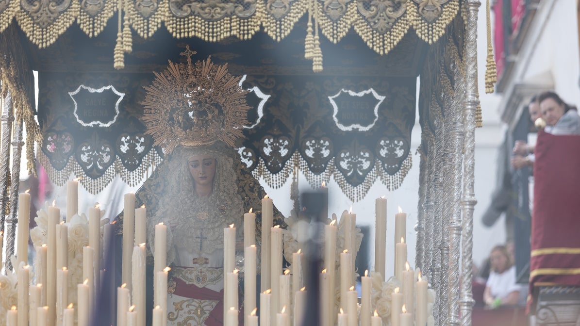 María Santísima de Guadalupe, de la Hermandad de las Aguas, durante su estación de penitencia un Lunes Santo