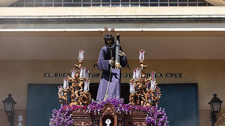 Salida del Señor de la Salud y Clemencia de Padre Pío