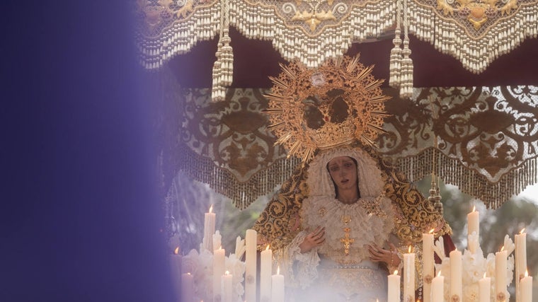 La Virgen del Amor de Pino Montano cumple este 2024 las bodas de plata de su bendición