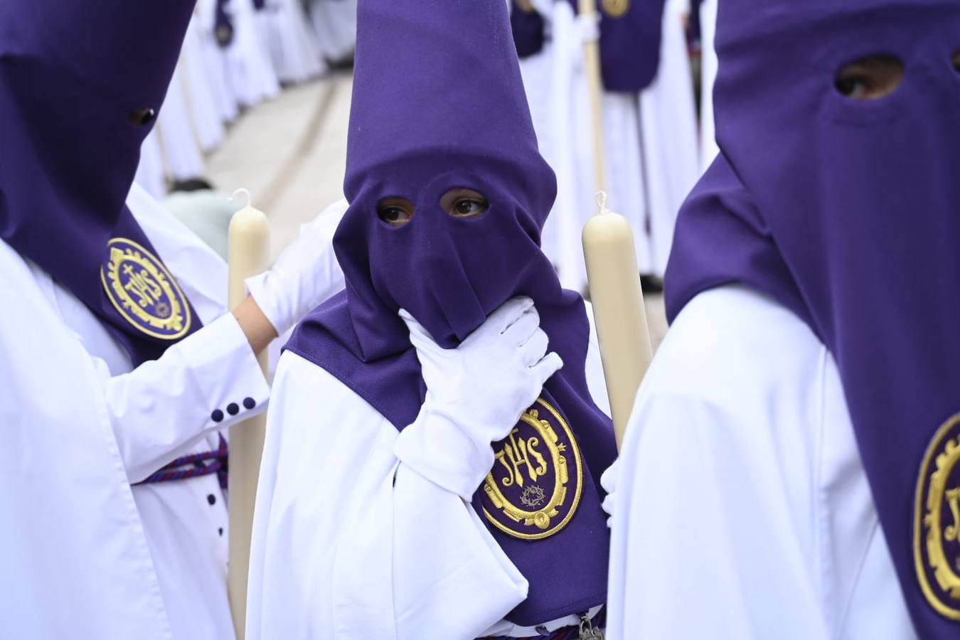El barrio de Pino Montano arropó a su hermandad en el 25 aniversario de la Virgen del Amor