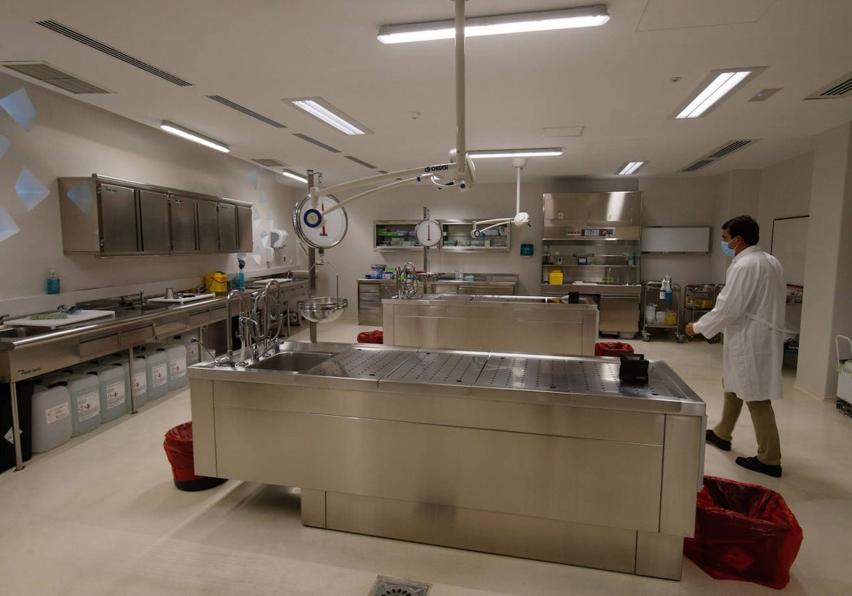 Sala de autopsias del Instituto de Medicina Legal y Ciencias Forenses