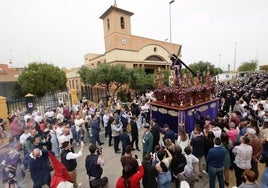 Las imágenes de la hermandad de Padre Pío de la Semana Santa de Sevilla 2024