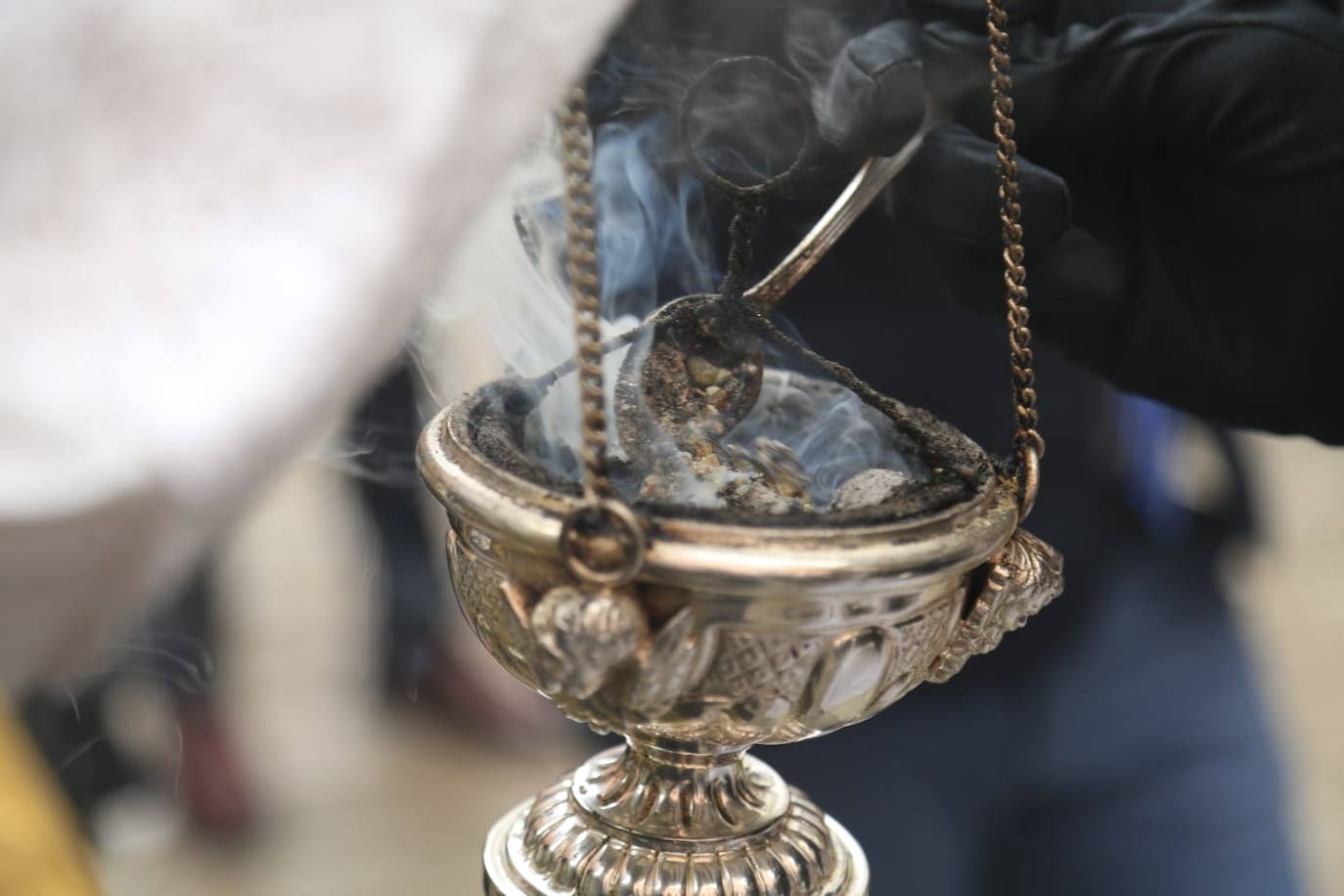 La hermandad de Jesús Despojado realiza su estación de penitencia con normalidad a pesar de las previsiones meteorológicas