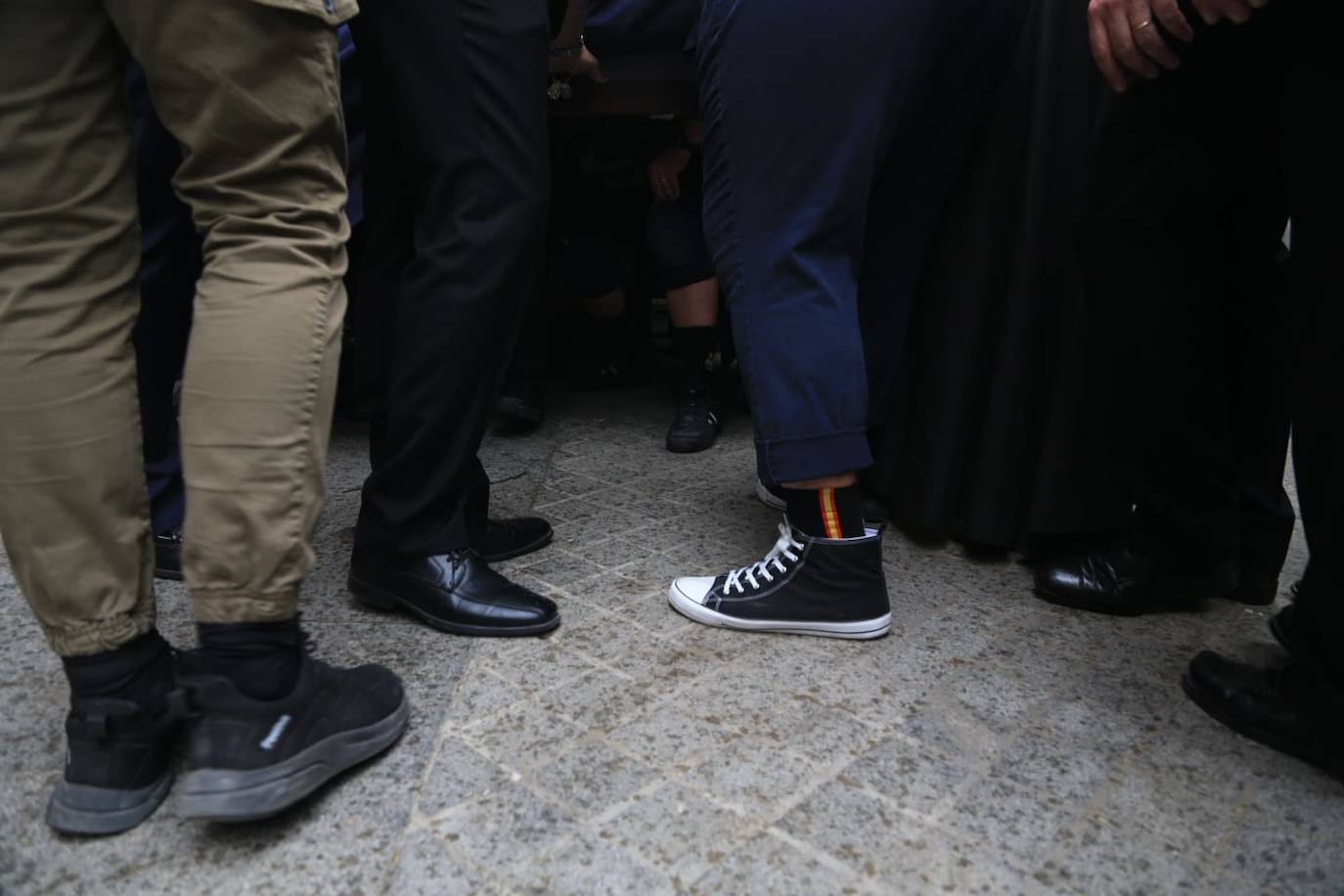 La hermandad de Jesús Despojado realiza su estación de penitencia con normalidad a pesar de las previsiones meteorológicas