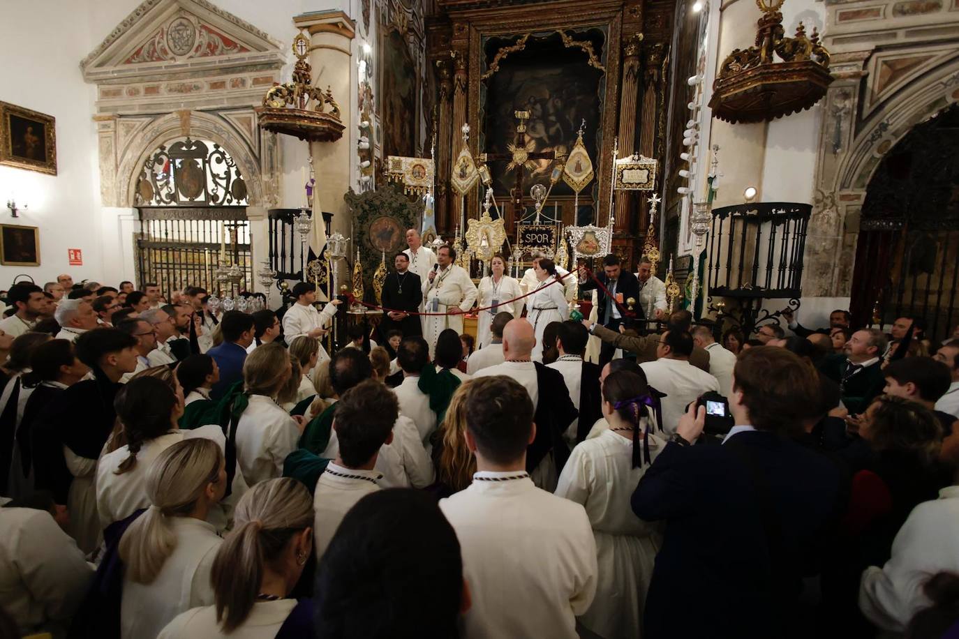 La Redención realiza su estación de penitencia a la Catedral de Sevilla este Lunes Santo 