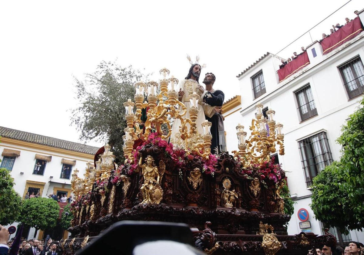 La Redención realiza su estación de penitencia a la Catedral de Sevilla este Lunes Santo