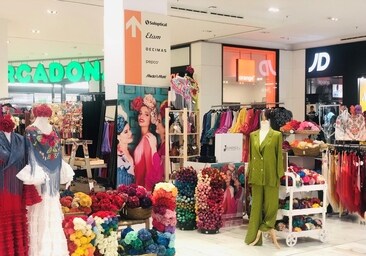 El centro comercial Los Arcos estrena una tienda pop-up de moda flamenca