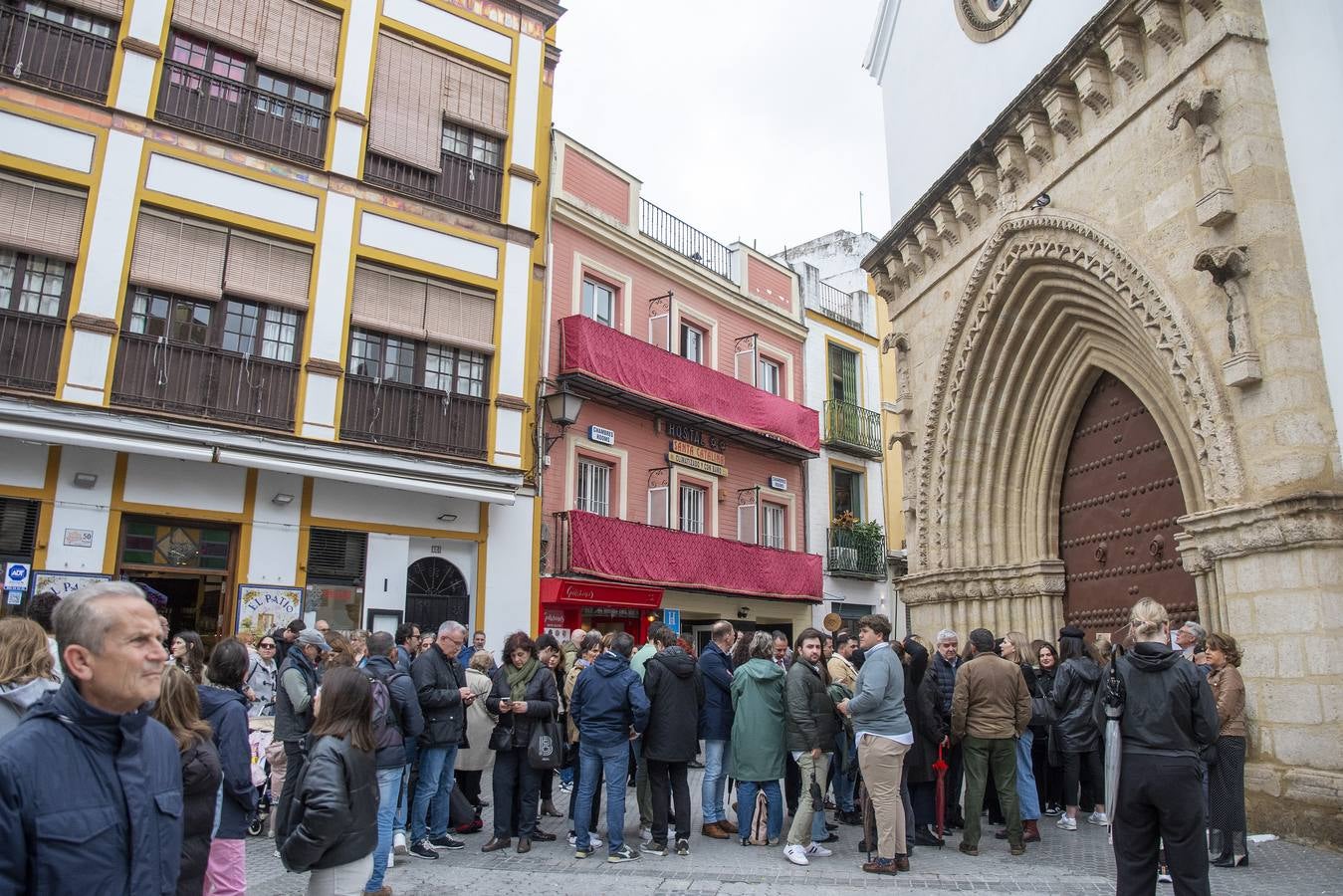 Los fieles tuvieron que contentarse con ver a las imágenes en el templo al no realizar estación de penitencia