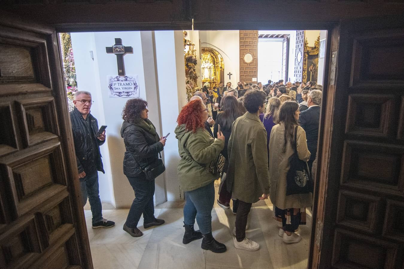 Los fieles tuvieron que contentarse con ver a las imágenes en el templo al no realizar estación de penitencia