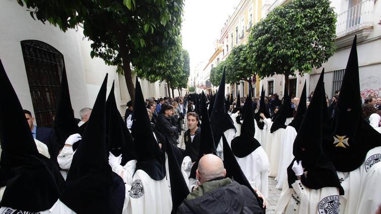 Jueves Santo de la Semana Santa de Sevilla 2024, en imágenes