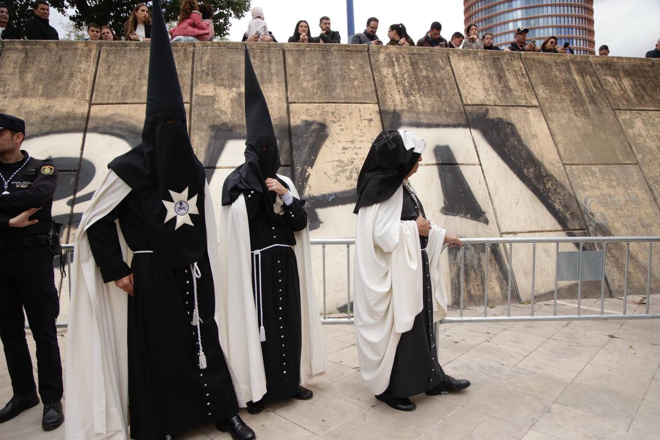 La hermandad del Cachorro no pudo realizar su estación de penitencia a la Catedral de Sevilla 