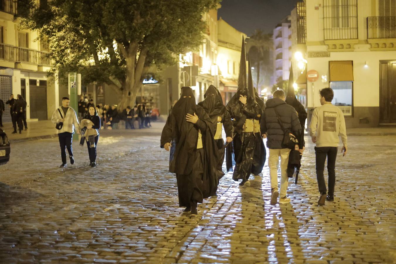 El Calvario tampoco pudo sacar sus pasos a la calle en la Madrugada 2024