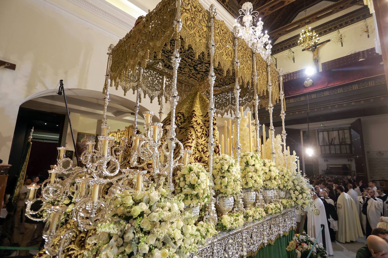 La hermandad de la Esperanza de Triana fue la primera de la noche en comunicar que no saldrían a las calles de Sevilla en la Madrugada 2024