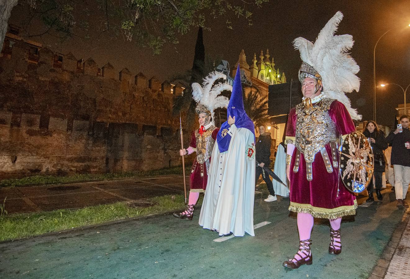 La hermandad de la Macarena no pudo procesionar por las calles de Sevilla en la Madrugada 2024 por las malas previsiones meteorológicas