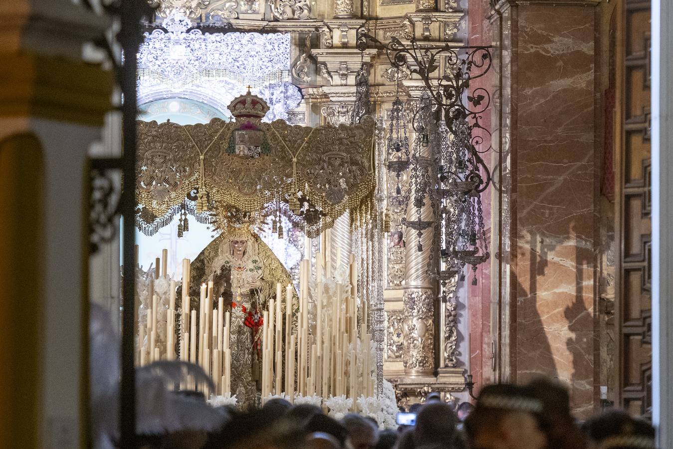 La hermandad de la Macarena no pudo procesionar por las calles de Sevilla en la Madrugada 2024 por las malas previsiones meteorológicas