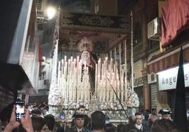 Así te contamos el Sábado Santo de Sevilla: la lluvia permitió salir a las cinco hermandades