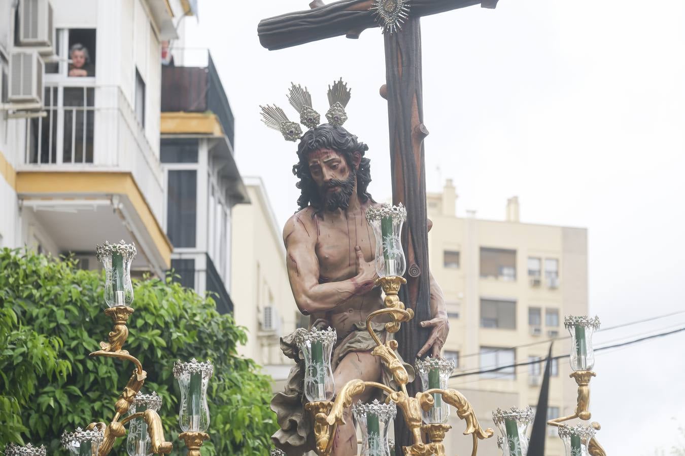 La hermandad del Sol ha sido la primera en salir el Sábado Santo