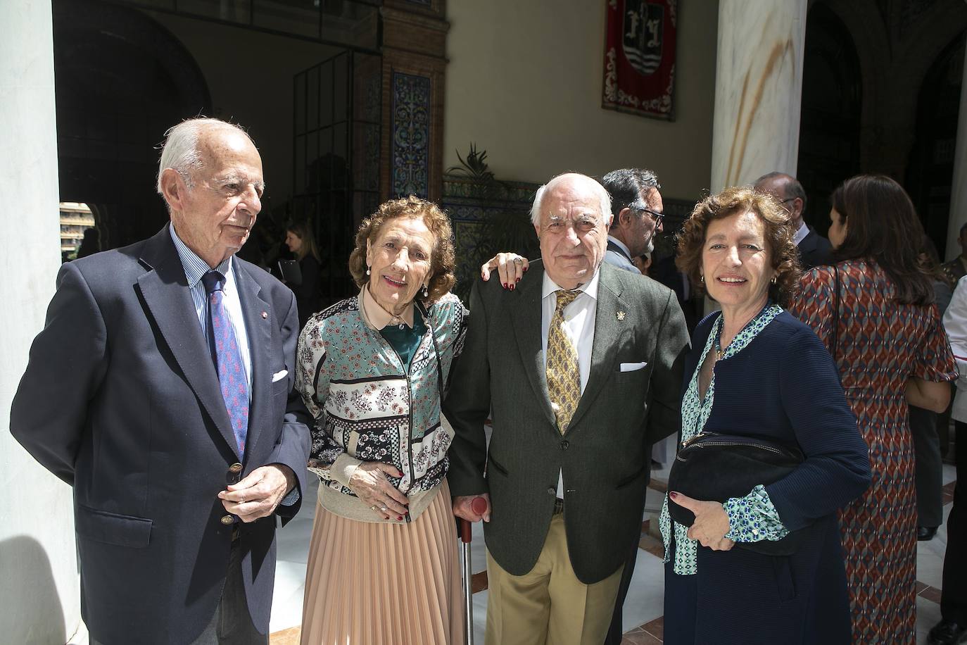 Conde de Peñaflor, Condesa de Peñaflor, Juan Ramón Guillén y Blanca Halcón