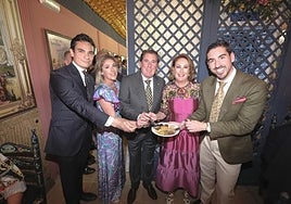 Las vísperas, un día más de Feria de Abril de Sevilla, pero sin caballos y sin farolillos