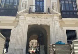 El Ayuntamiento de Sevilla inicia los trámites para la restauración de la muralla de la Casa de la Moneda