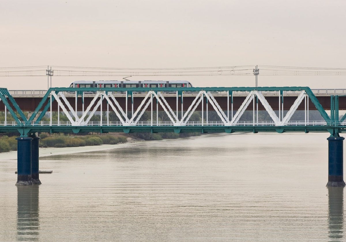 El puente de hierro de San Juan tendrá un carril Bus-VAO