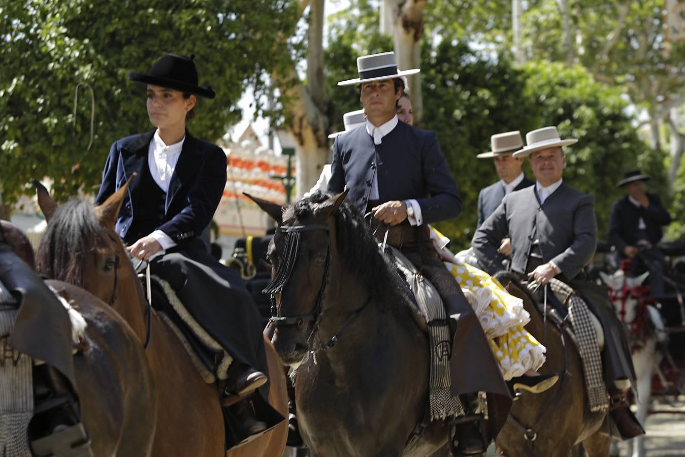 Ambiente durante el lunes en la Feria de Sevilla de 2024