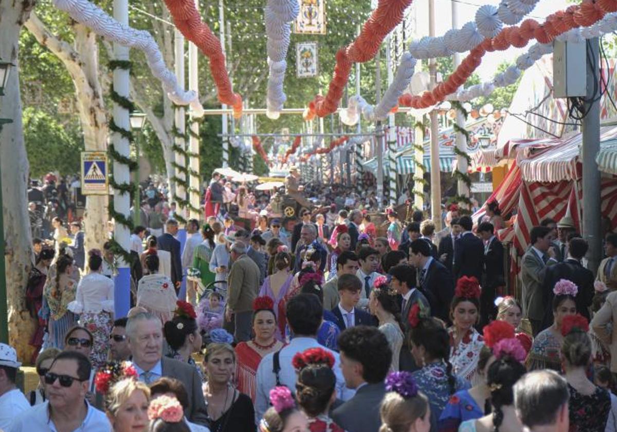 Este domingo de Feria se vivieron las primeras bullas en el real