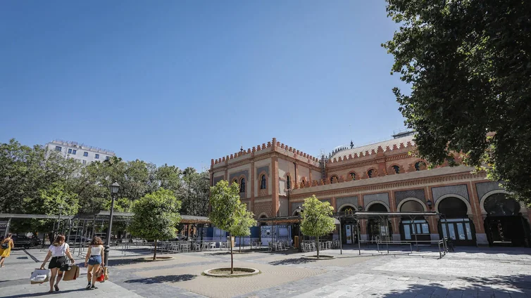 El centro comercial Plaza de Armas de Sevilla confirma su declive: cuatro años sin gestor y un 30% de ocupación