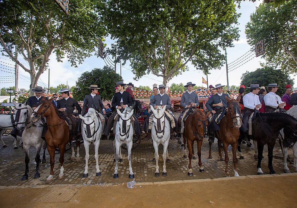 Ambiente en el real durante el miércoles de la Feria de Abril 2024