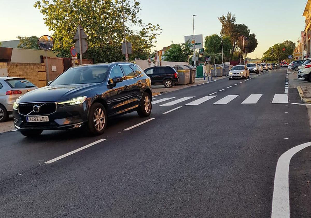 La avenida de Jerez ha sido completamente reasfaltada