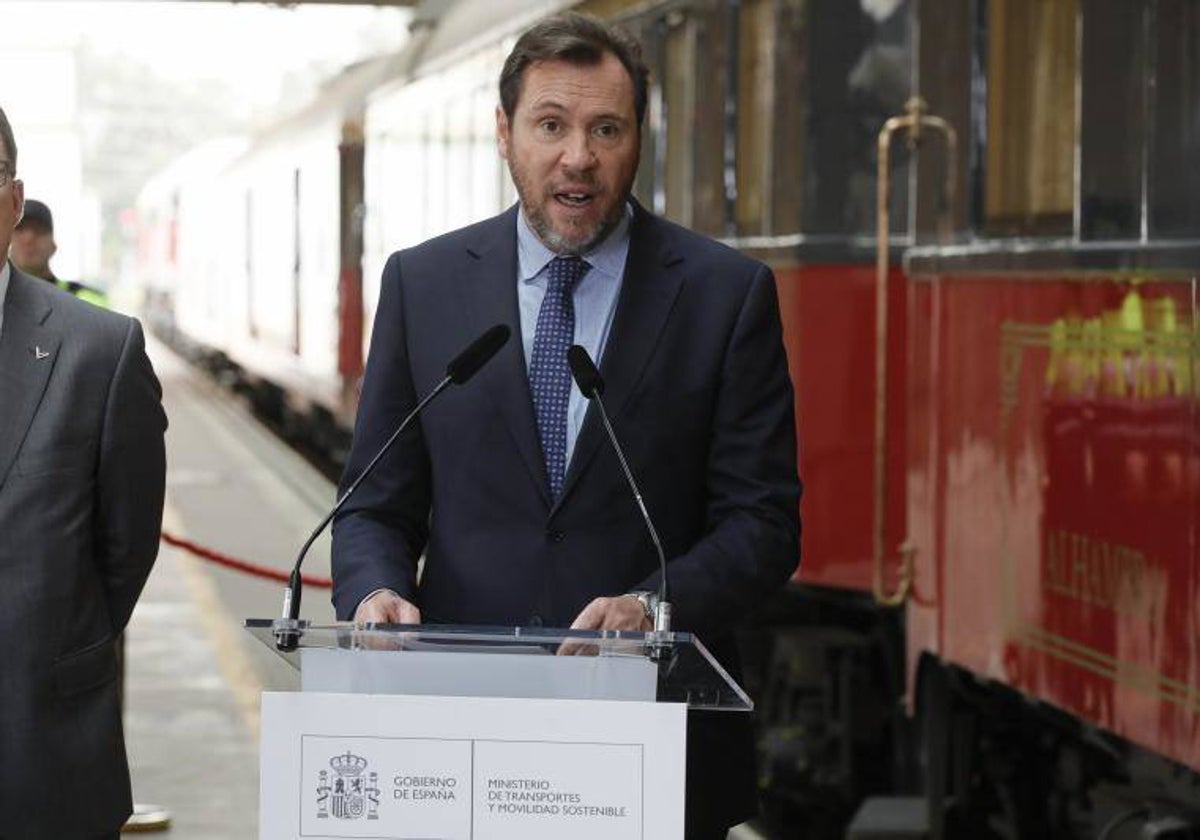 El ministro Óscar Puente en una reciente visita a Sevilla